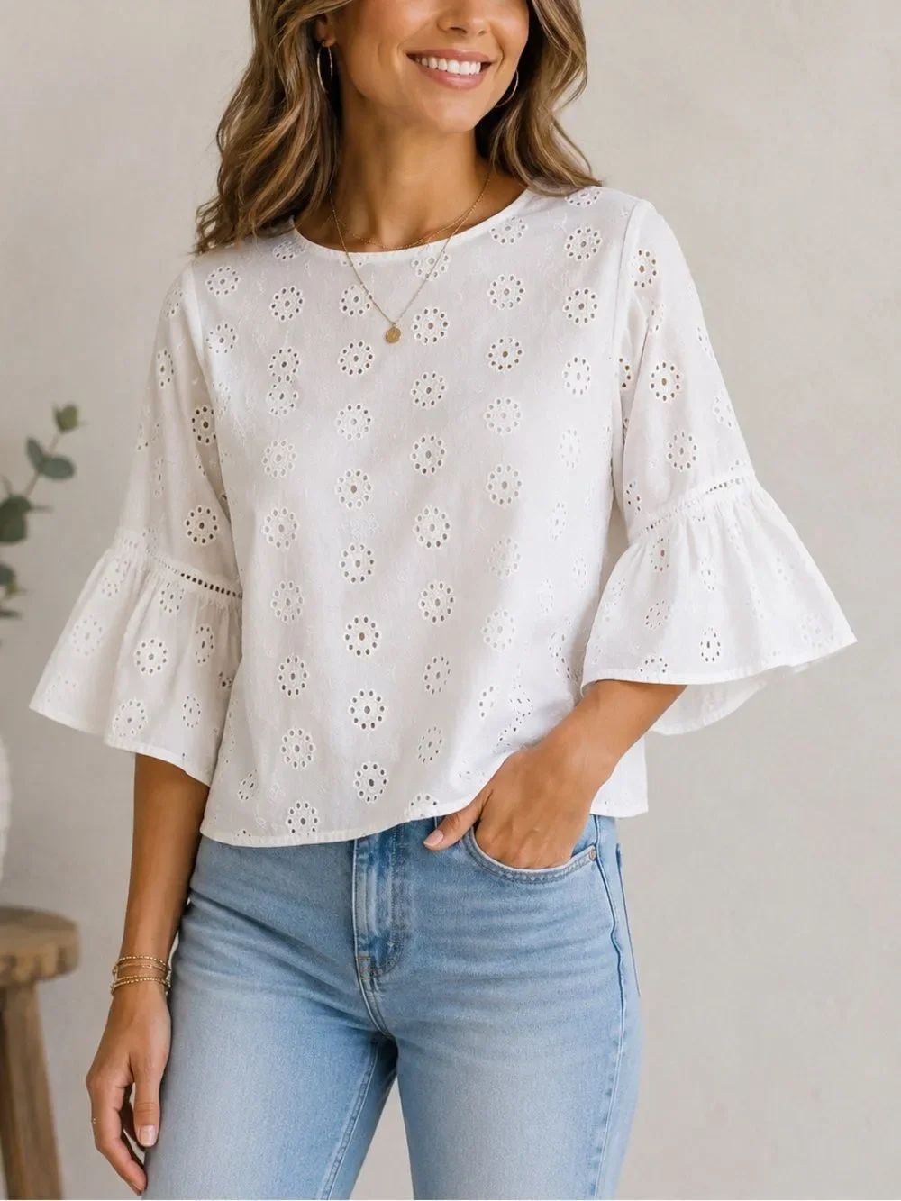 Urban Romantics White Eyelet Bell Sleeve Cotton Boho Blouse Size Large